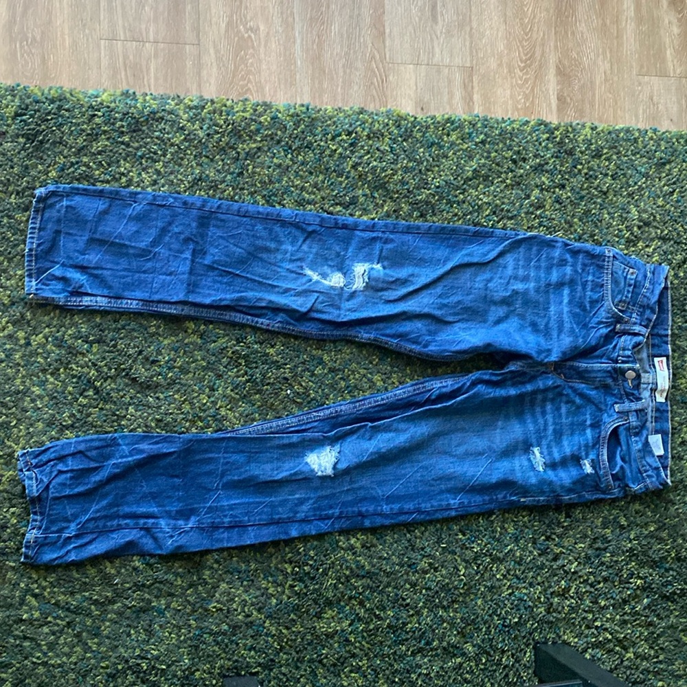 Levi’s 502 jeans
